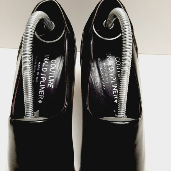 Donald J. Pliner Black Heels - Picture 7 of 16